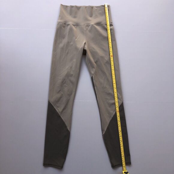 Vuori Colorblock Studio Legging in Light Oregano Size Small High Rise. LIKE NEW! - Picture 7 of 11